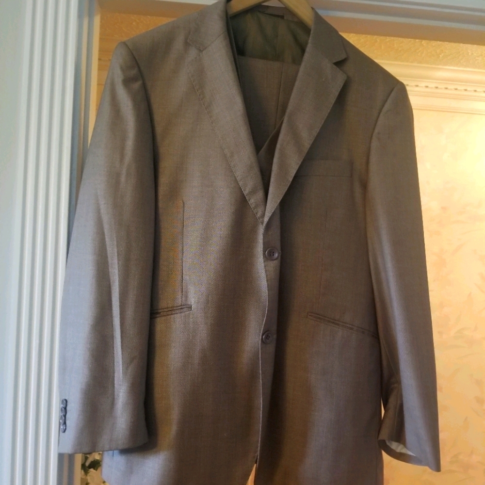 Gulliano Coulturr Wool suite